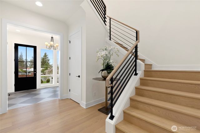 11616 SE 47th Place, Bellevue, WA 98006