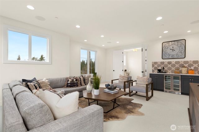 11616 SE 47th Place, Bellevue, WA 98006
