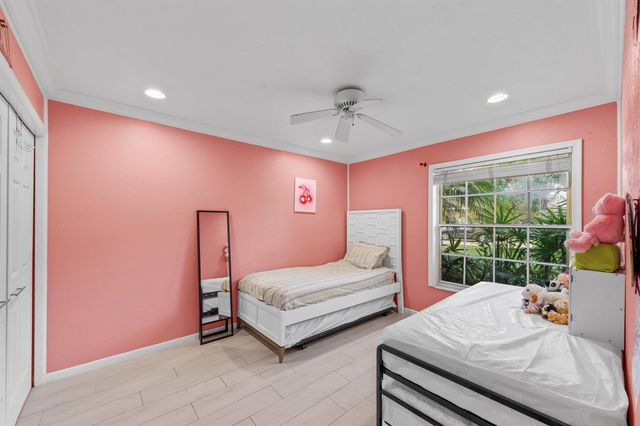 21089 Brookshire Terrace, Boca Raton, FL 33433