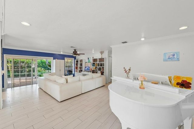 21089 Brookshire Terrace, Boca Raton, FL 33433