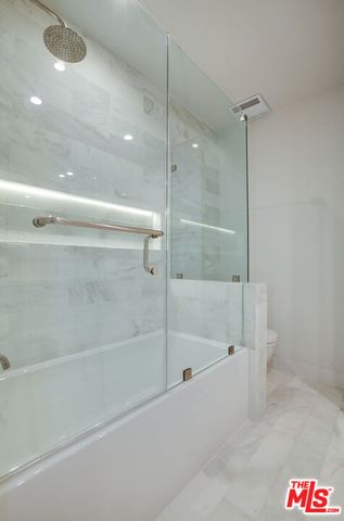 12320 MONTANA Avenue 105, Los Angeles, CA 90049