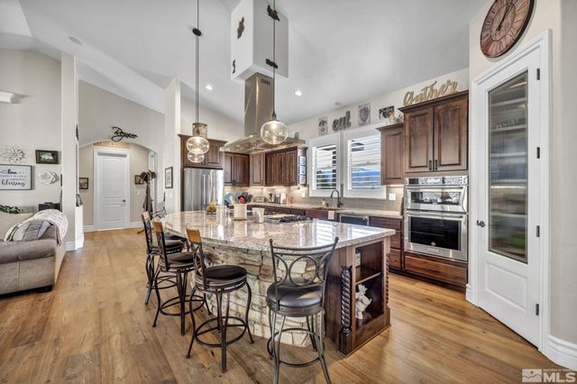 2385 Lompa Lane, Carson City, NV 89701
