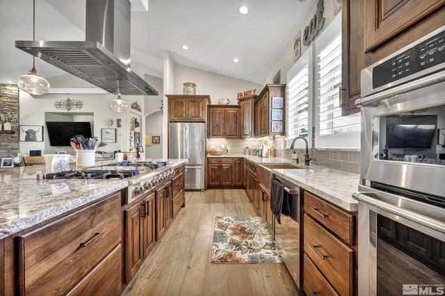 2385 Lompa Lane, Carson City, NV 89701