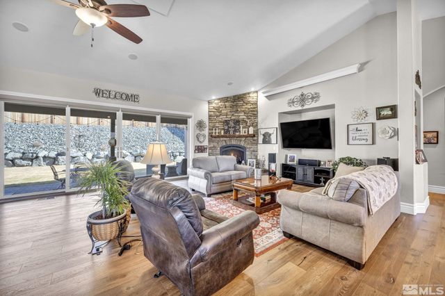 2385 Lompa Lane, Carson City, NV 89701