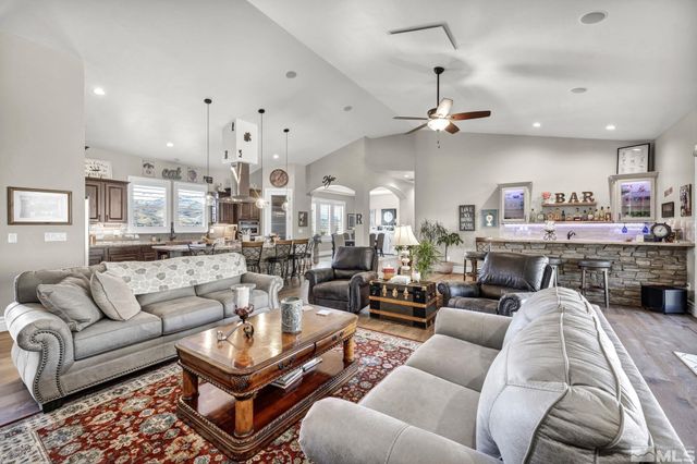 2385 Lompa Lane, Carson City, NV 89701