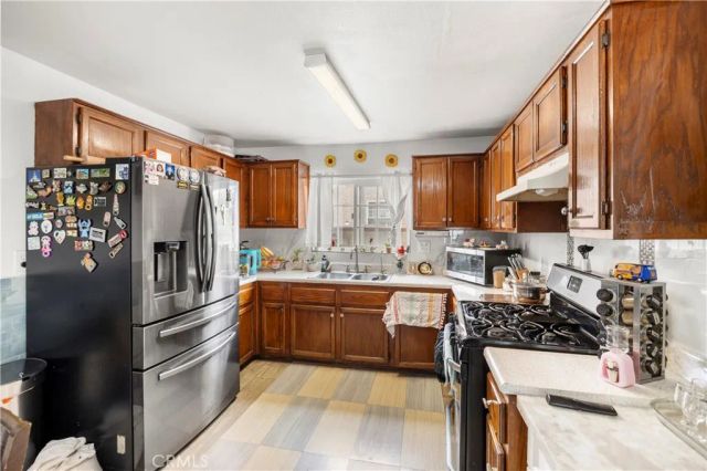 1219 S Downey, Los Angeles, CA 90023