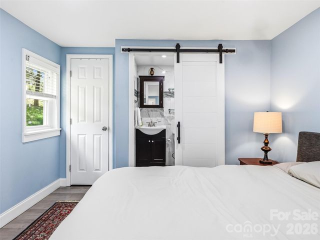 33 Kilpatrick Street, Brevard, NC 28712