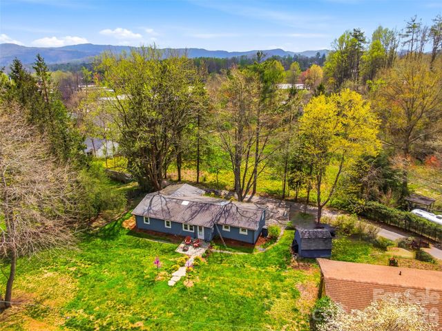 33 Kilpatrick Street, Brevard, NC 28712