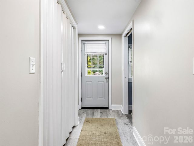 33 Kilpatrick Street, Brevard, NC 28712