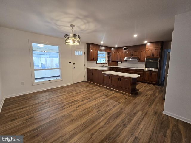 48 SCENIC DR, Denver, PA 17517