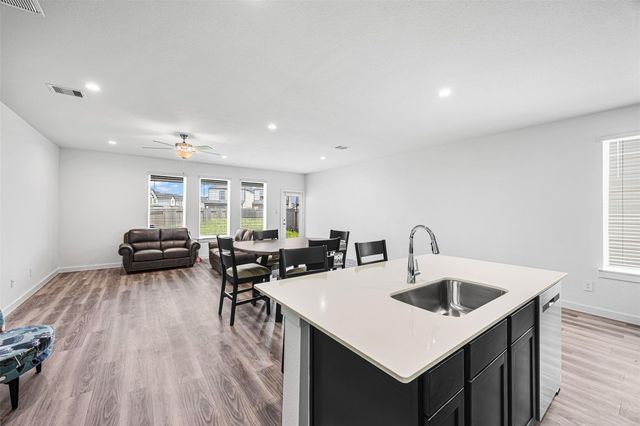 12305 Brandenburg Gate Drive, Houston, TX 77047