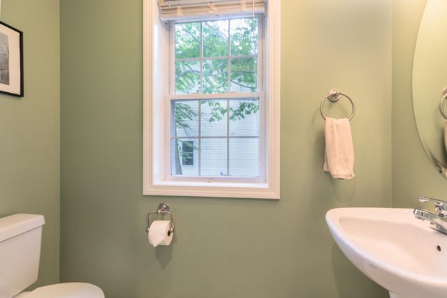 24 Sunset Drive, Dover, NH 03820