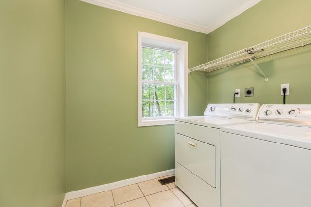 24 Sunset Drive, Dover, NH 03820