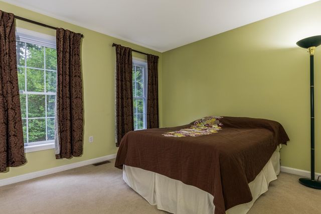 24 Sunset Drive, Dover, NH 03820