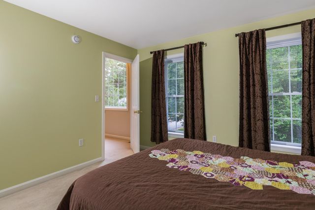 24 Sunset Drive, Dover, NH 03820