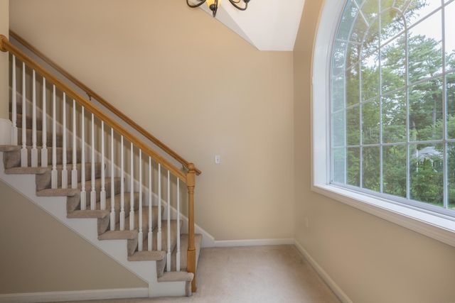 24 Sunset Drive, Dover, NH 03820