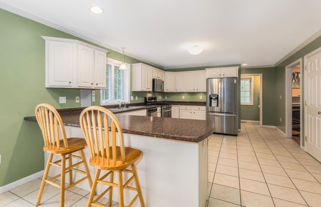 24 Sunset Drive, Dover, NH 03820
