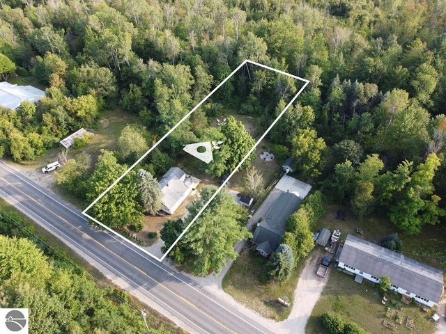 8870 E Fouch Road, Traverse City, MI 49684
