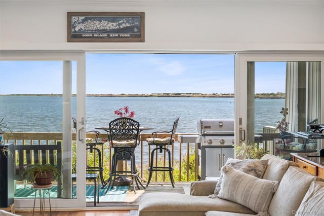 14 Waters Edge, Shirley, NY 11967