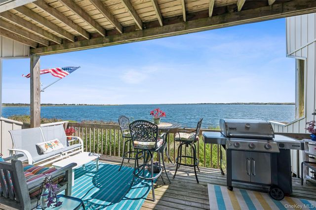 14 Waters Edge, Shirley, NY 11967