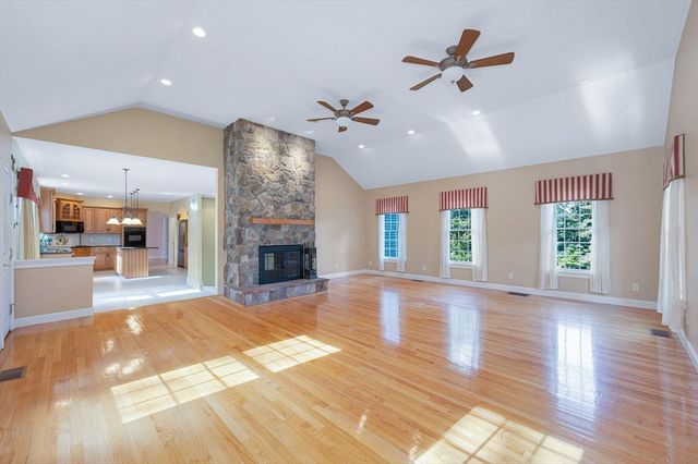 333 Chestnut Street, Wilmington, MA 01887