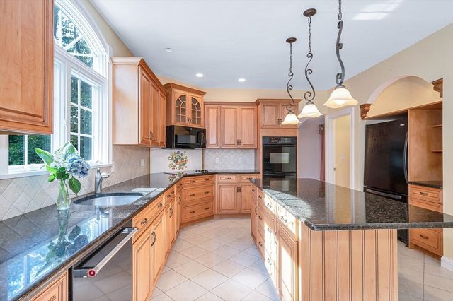 333 Chestnut Street, Wilmington, MA 01887