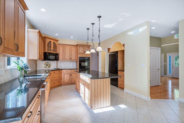 333 Chestnut Street, Wilmington, MA 01887