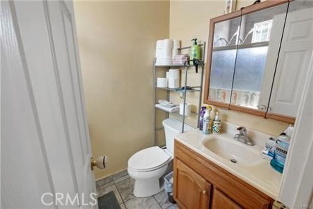 2546 S Bronson, Los Angeles, CA 90018