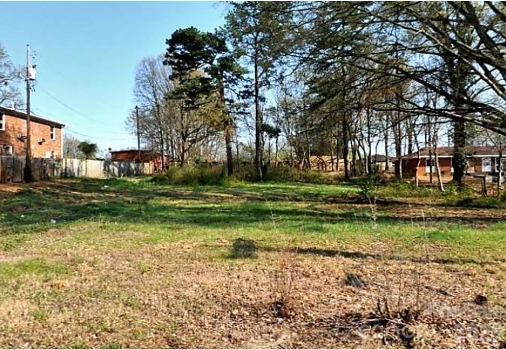 2411 Carmine Street, Charlotte, NC 28206