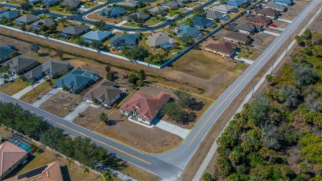 Image 3 of property listing at 7003 SPRING HAVEN DRIVE, North Port, FL 34287