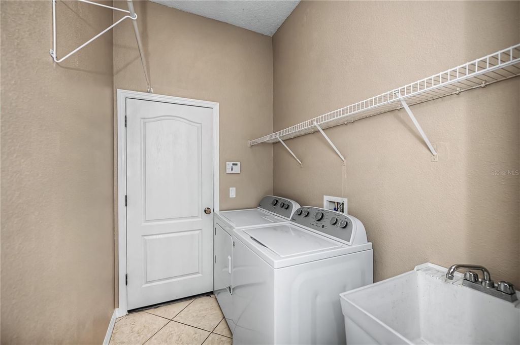 Image 41 of property listing at 7003 SPRING HAVEN DRIVE, North Port, FL 34287