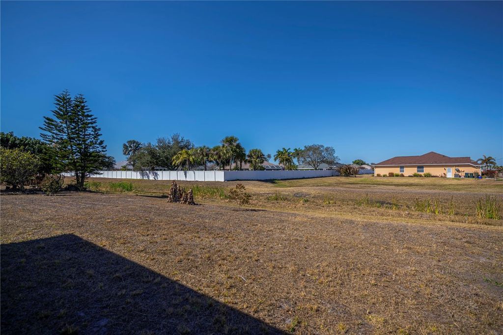 Image 49 of property listing at 7003 SPRING HAVEN DRIVE, North Port, FL 34287