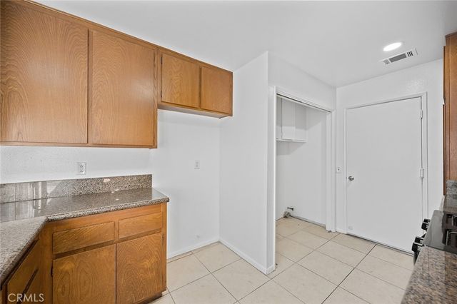 1672 Carmel W, Upland, CA 91784
