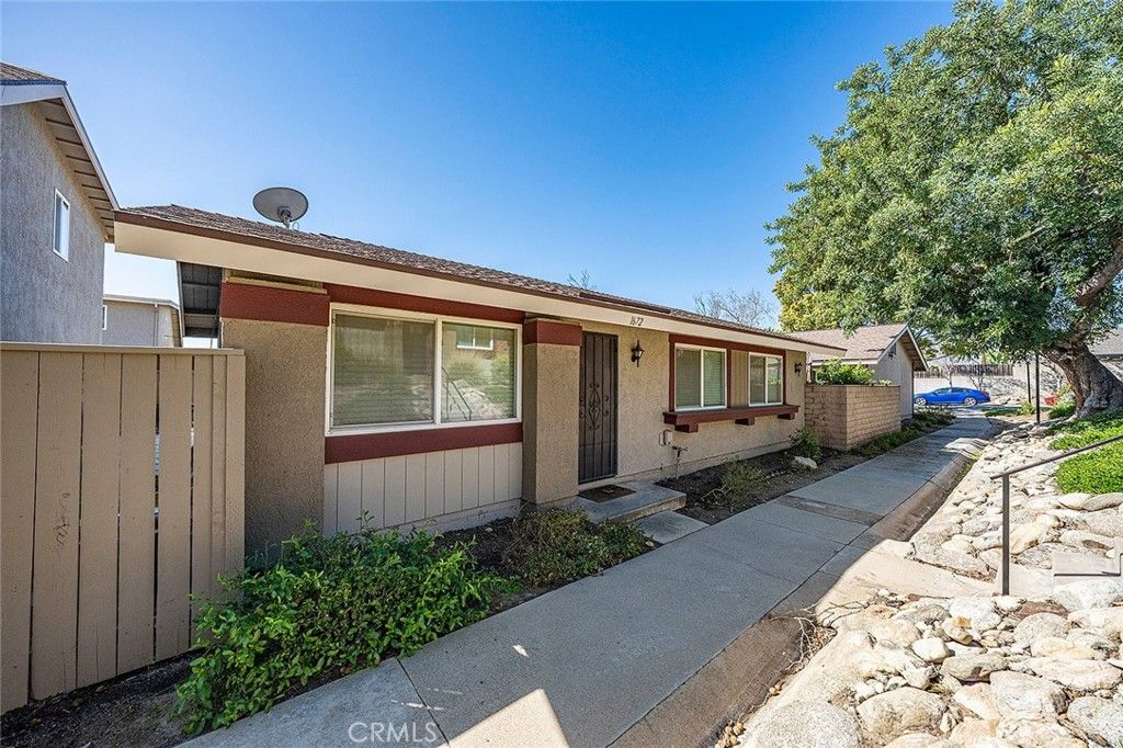 1672 Carmel W, Upland, CA 91784
