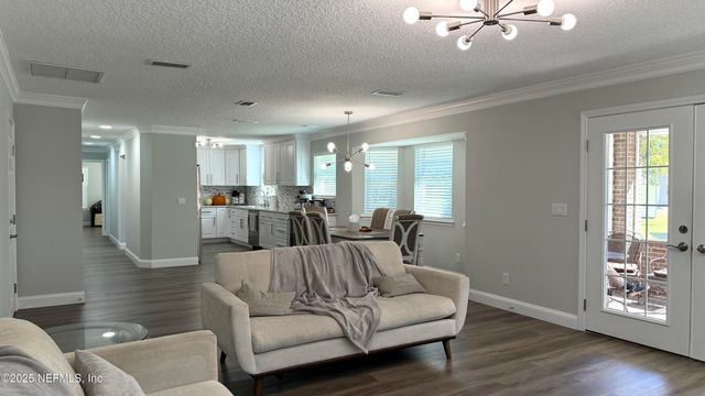 3030 OGILVIE Road, Jacksonville, FL 32218