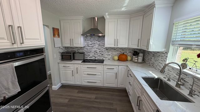 3030 OGILVIE Road, Jacksonville, FL 32218