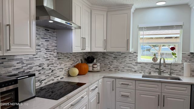 3030 OGILVIE Road, Jacksonville, FL 32218