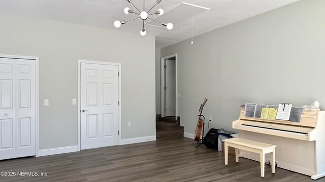 3030 OGILVIE Road, Jacksonville, FL 32218