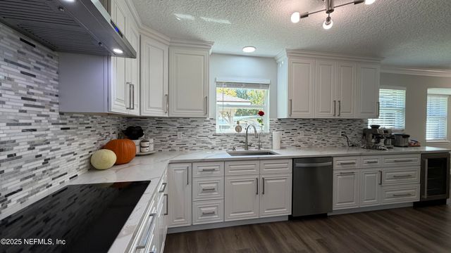 3030 OGILVIE Road, Jacksonville, FL 32218