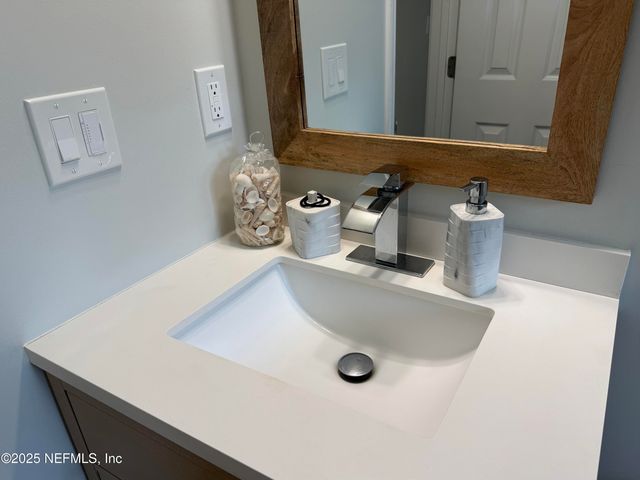 3030 OGILVIE Road, Jacksonville, FL 32218