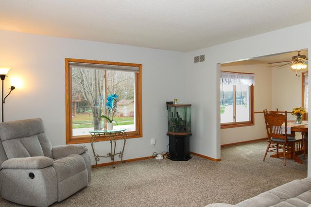 4404 57th Street NW, Rochester, MN 55901