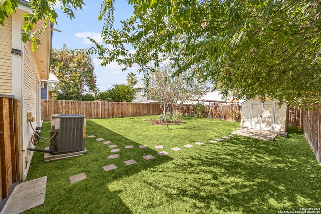 135 Vitra, San Antonio, TX 78210