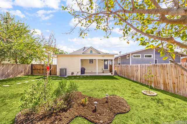 135 Vitra, San Antonio, TX 78210