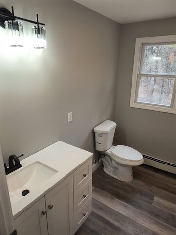 713 Holyoke Rd, Westfield, MA 01085