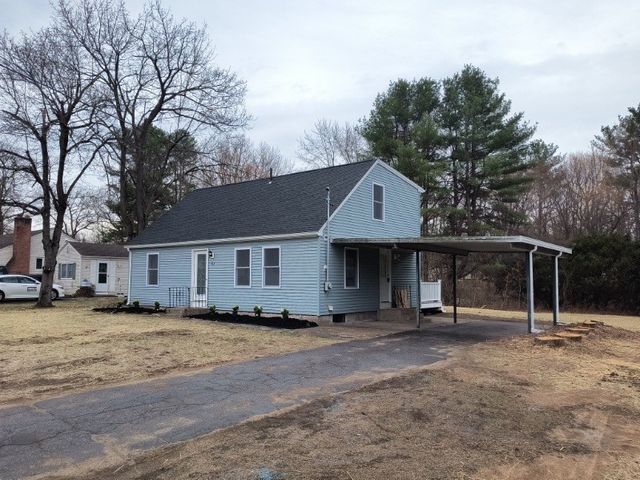 713 Holyoke Rd, Westfield, MA 01085