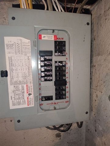 713 Holyoke Rd, Westfield, MA 01085