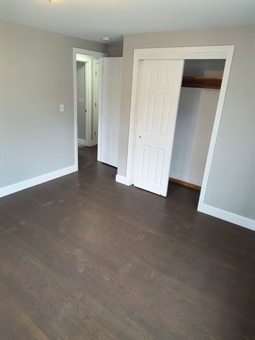 713 Holyoke Rd, Westfield, MA 01085