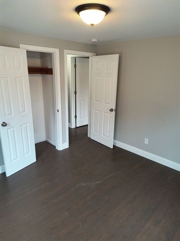 713 Holyoke Rd, Westfield, MA 01085