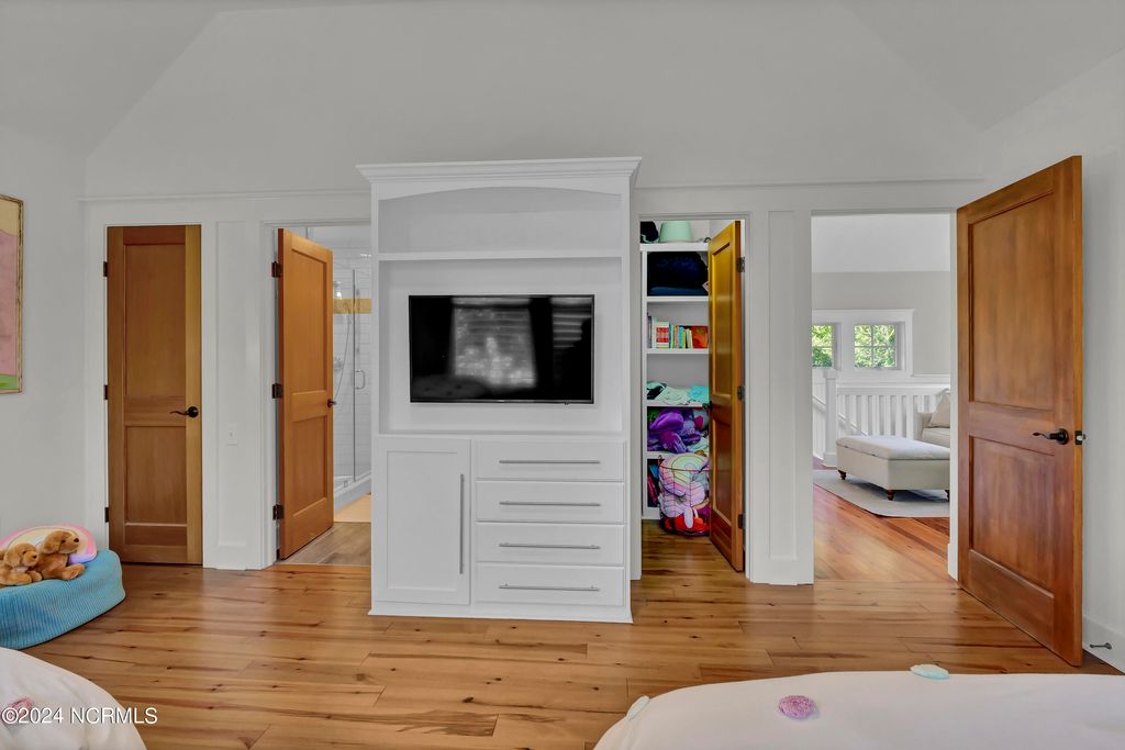 Image 35 of property listing at 15 Surfboat Court, Bald Head Island, NC 28461