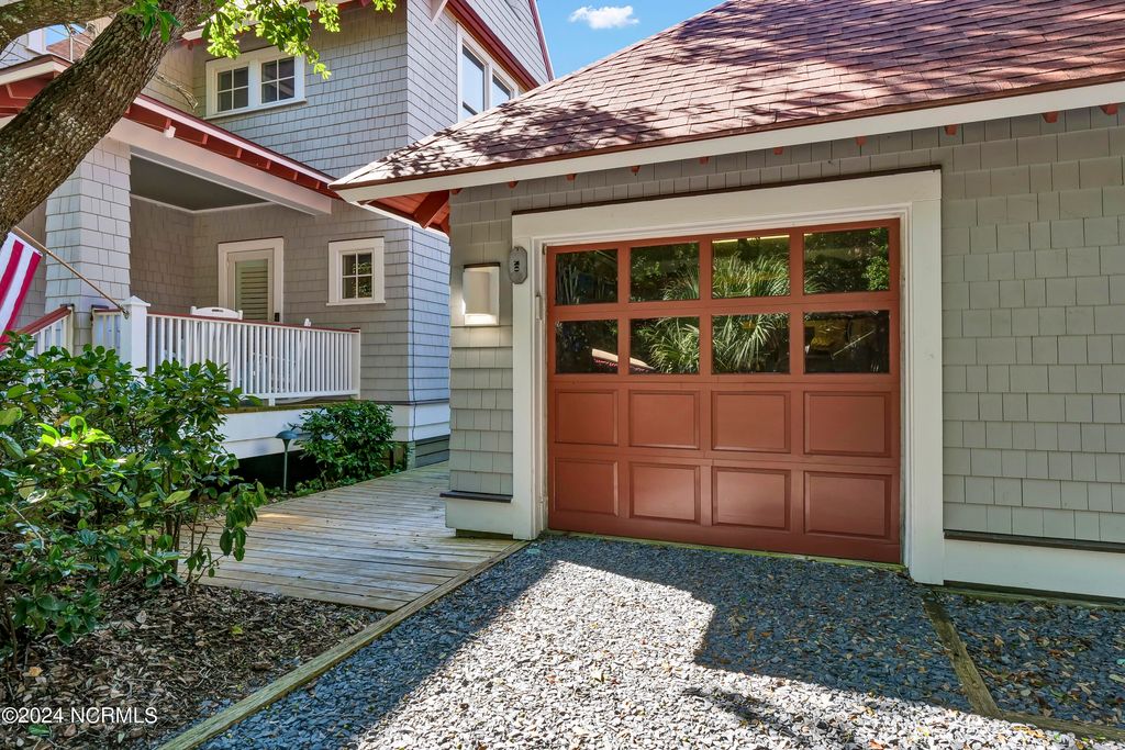 Image 49 of property listing at 15 Surfboat Court, Bald Head Island, NC 28461